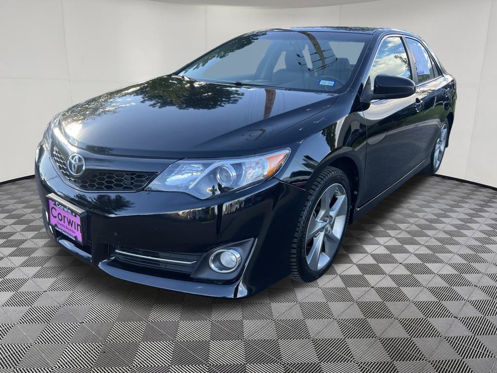 Used 2012 Toyota Camry SE FWD image 3
