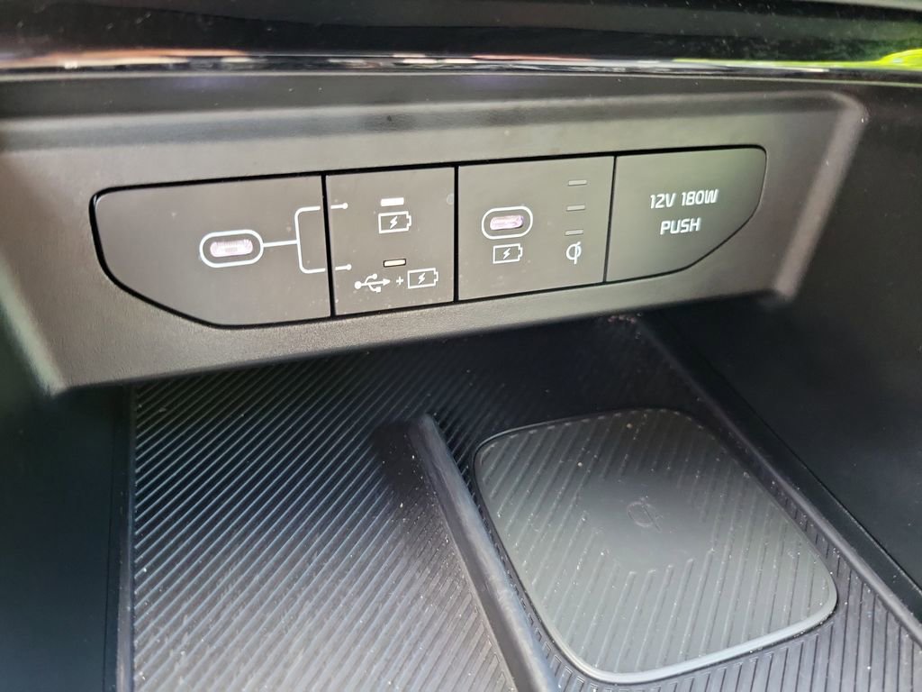Used 2025 Kia K5 GT-Line image 37