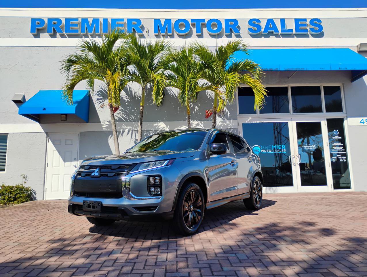 Used 2023 Mitsubishi Outlander Sport LE image 2