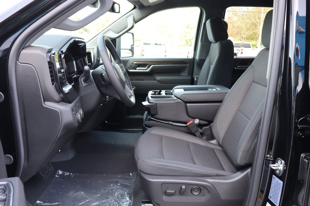 New 2026 Chevrolet Silverado 3500 LT AWD/4WD image 5