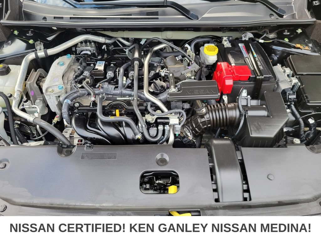 Certified 2025 Nissan Sentra SR FWD image 23