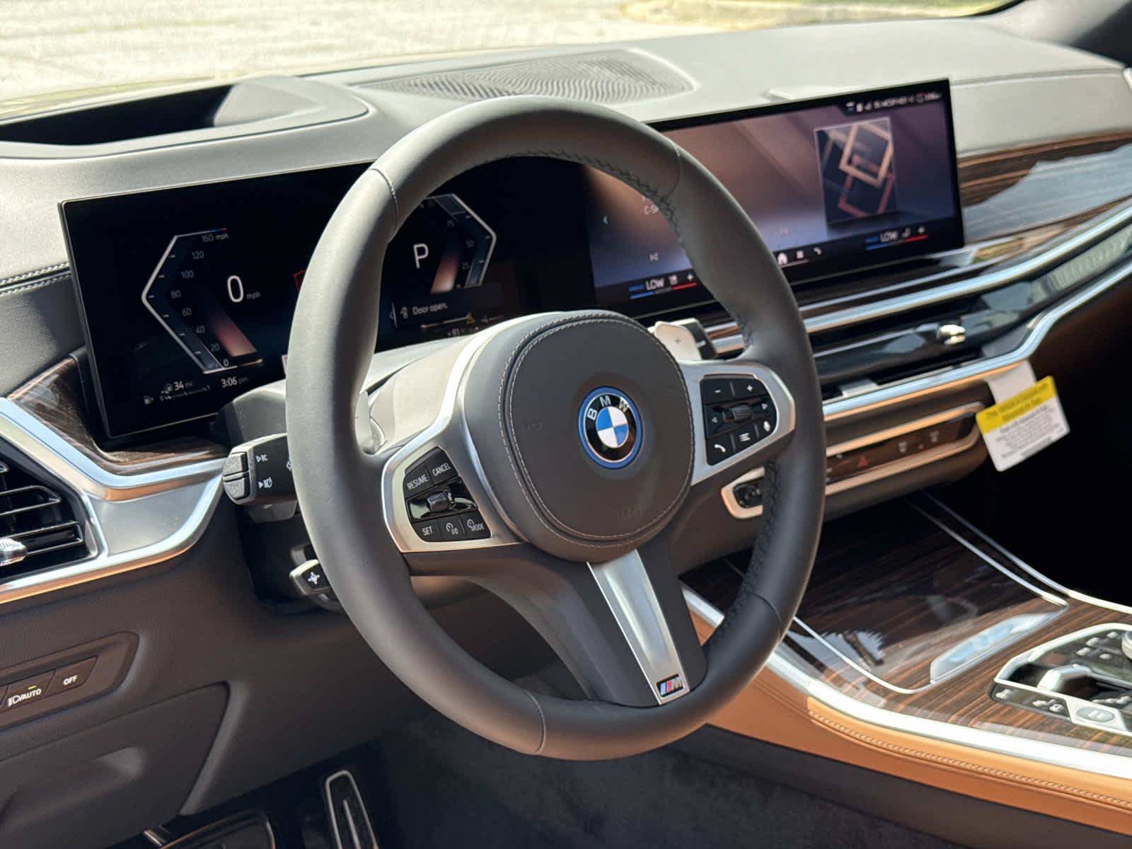 New 2026 BMW X5 xDrive50e w/ M Sport Package AWD/4WD image 2