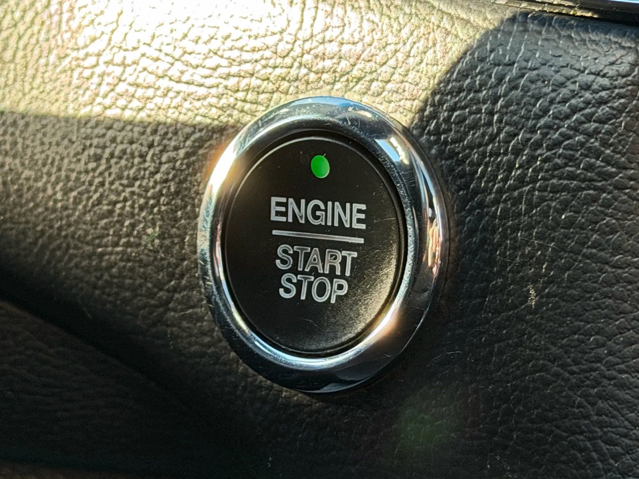 Used 2019 Ford Edge Titanium w/ Equipment Group 301A image 31