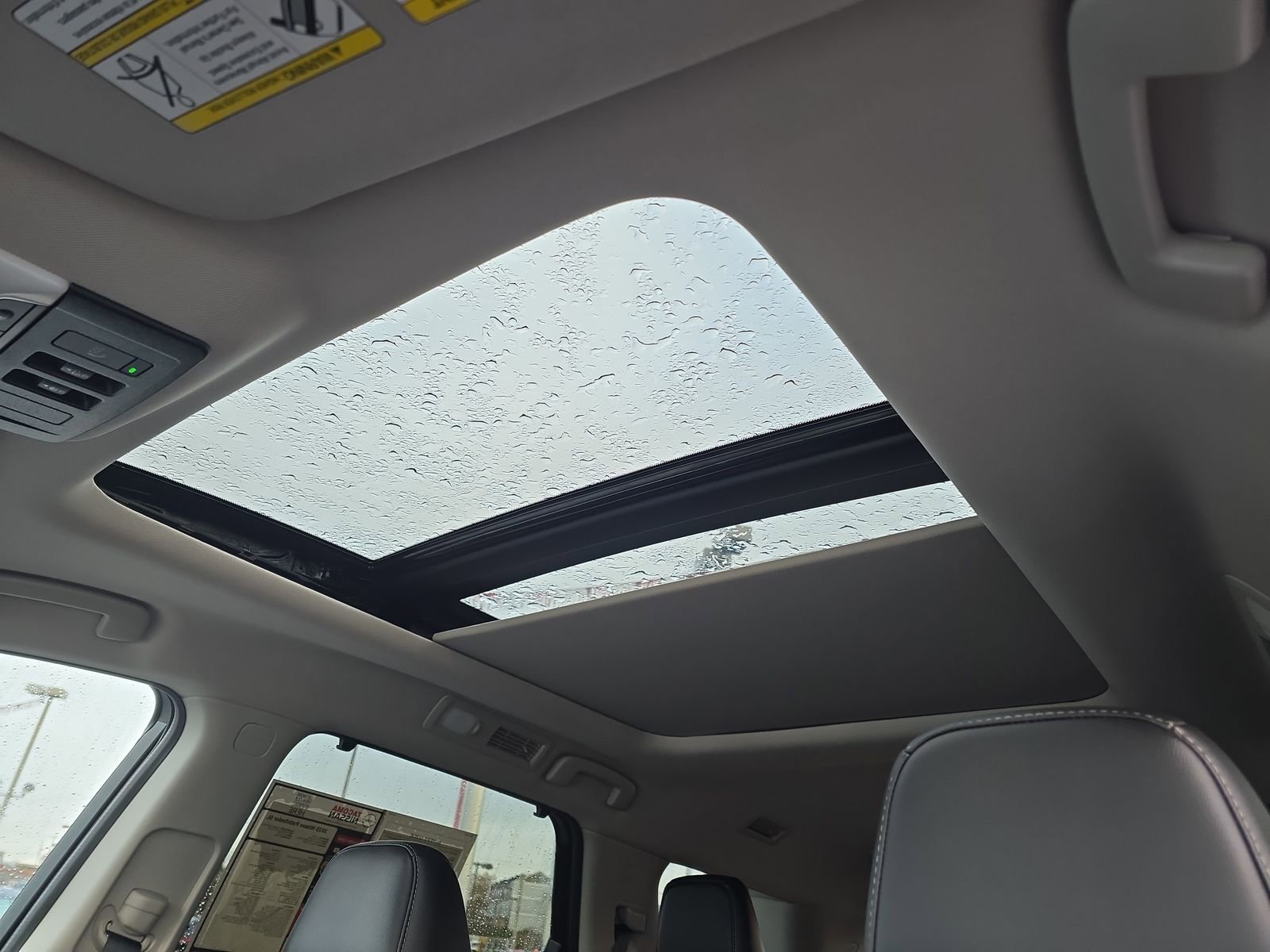 Used 2025 Nissan Pathfinder SL w/ SL Premium Package image 26