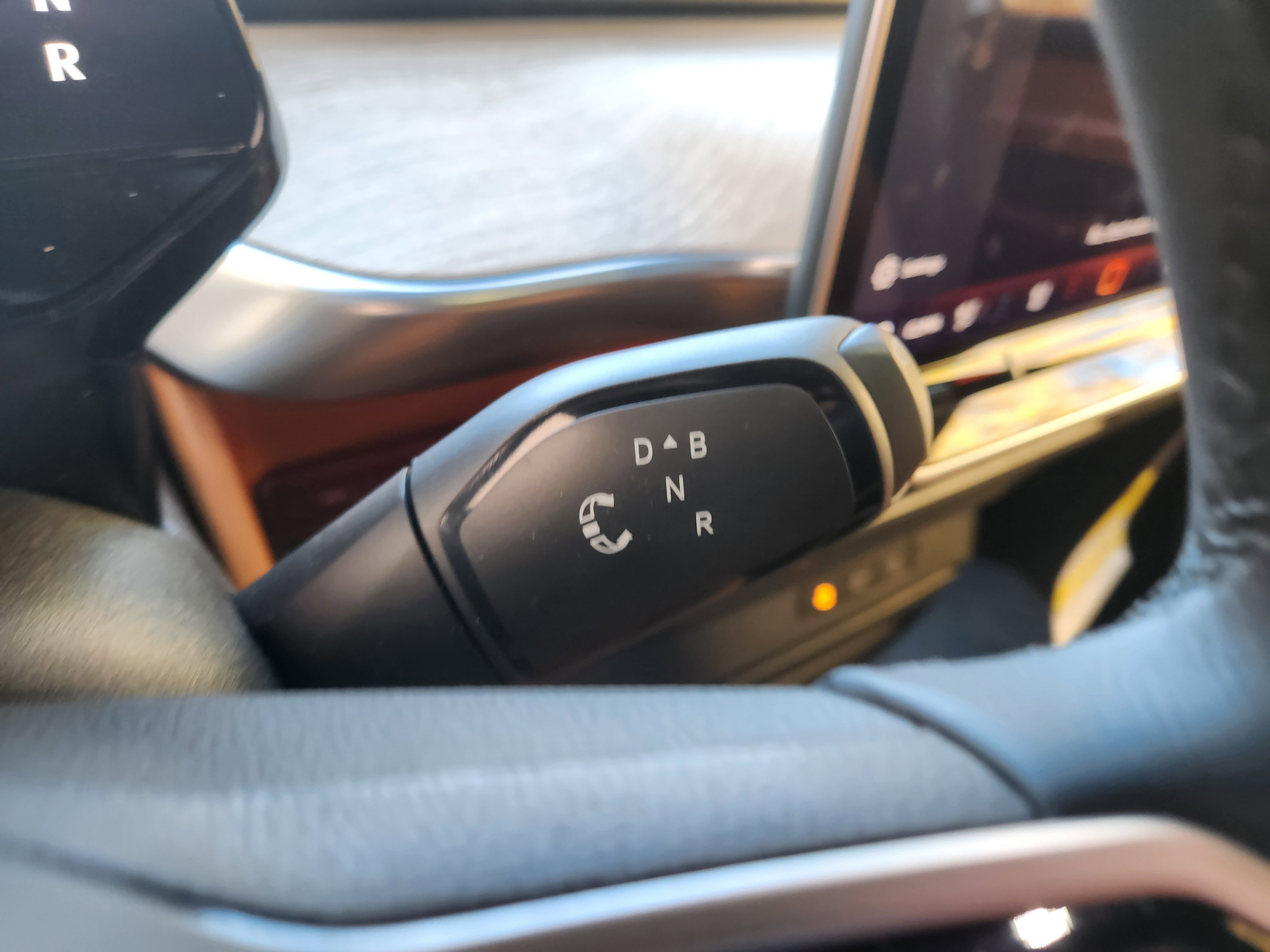 New 2025 Volkswagen ID. Buzz Pro S image 14