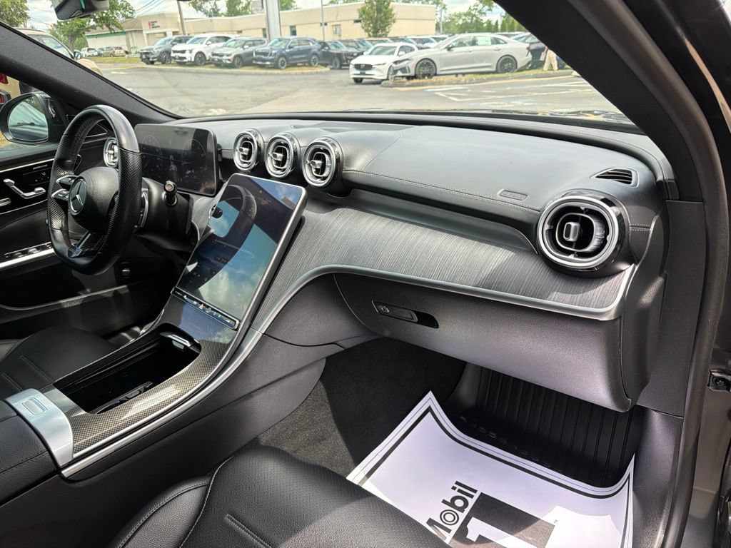 Used 2022 Mercedes-Benz C 300 4MATIC Sedan image 11