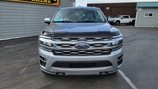 Used 2024 Ford Expedition Max Platinum image 2
