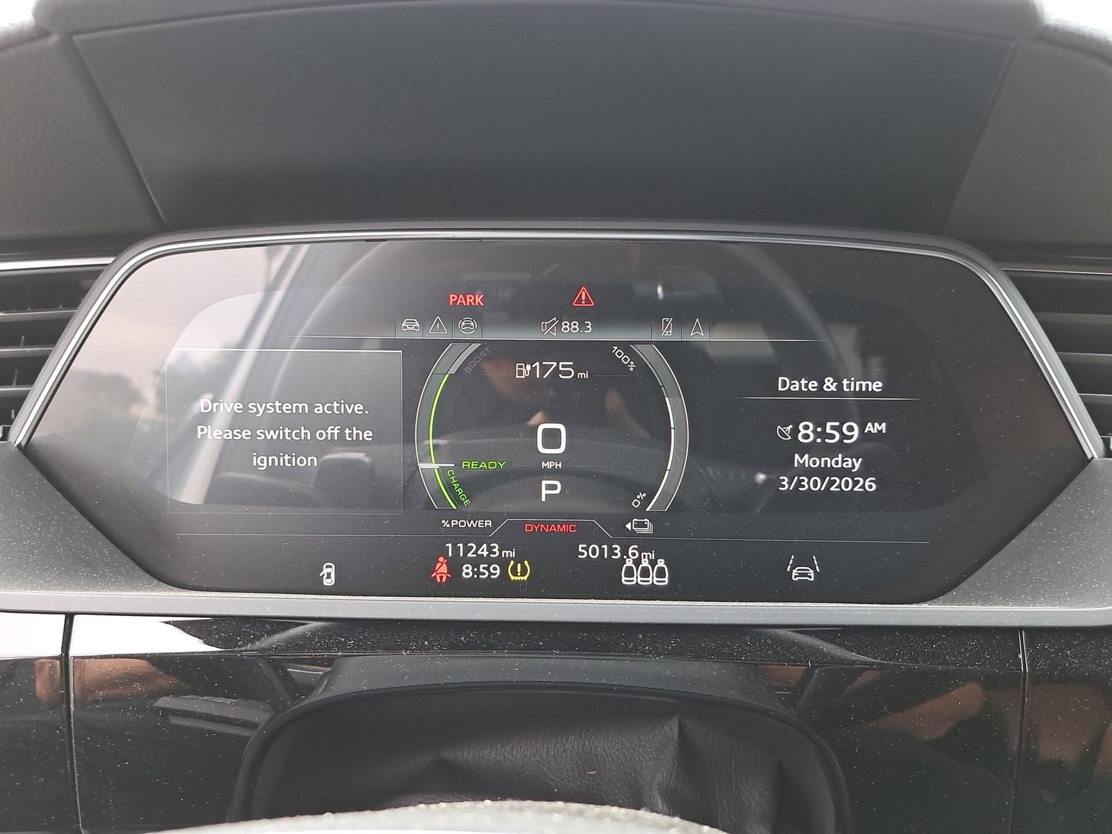 Used 2024 Audi Q8 e-tron Premium Plus w/ Premium Plus Package image 9