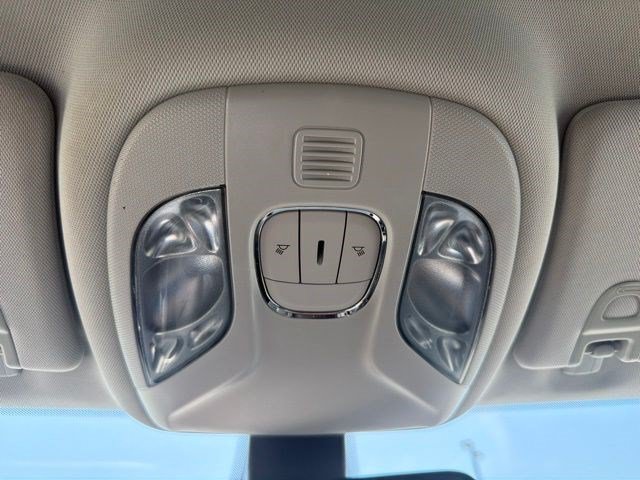 Used 2019 Jeep Compass Limited AWD/4WD image 29