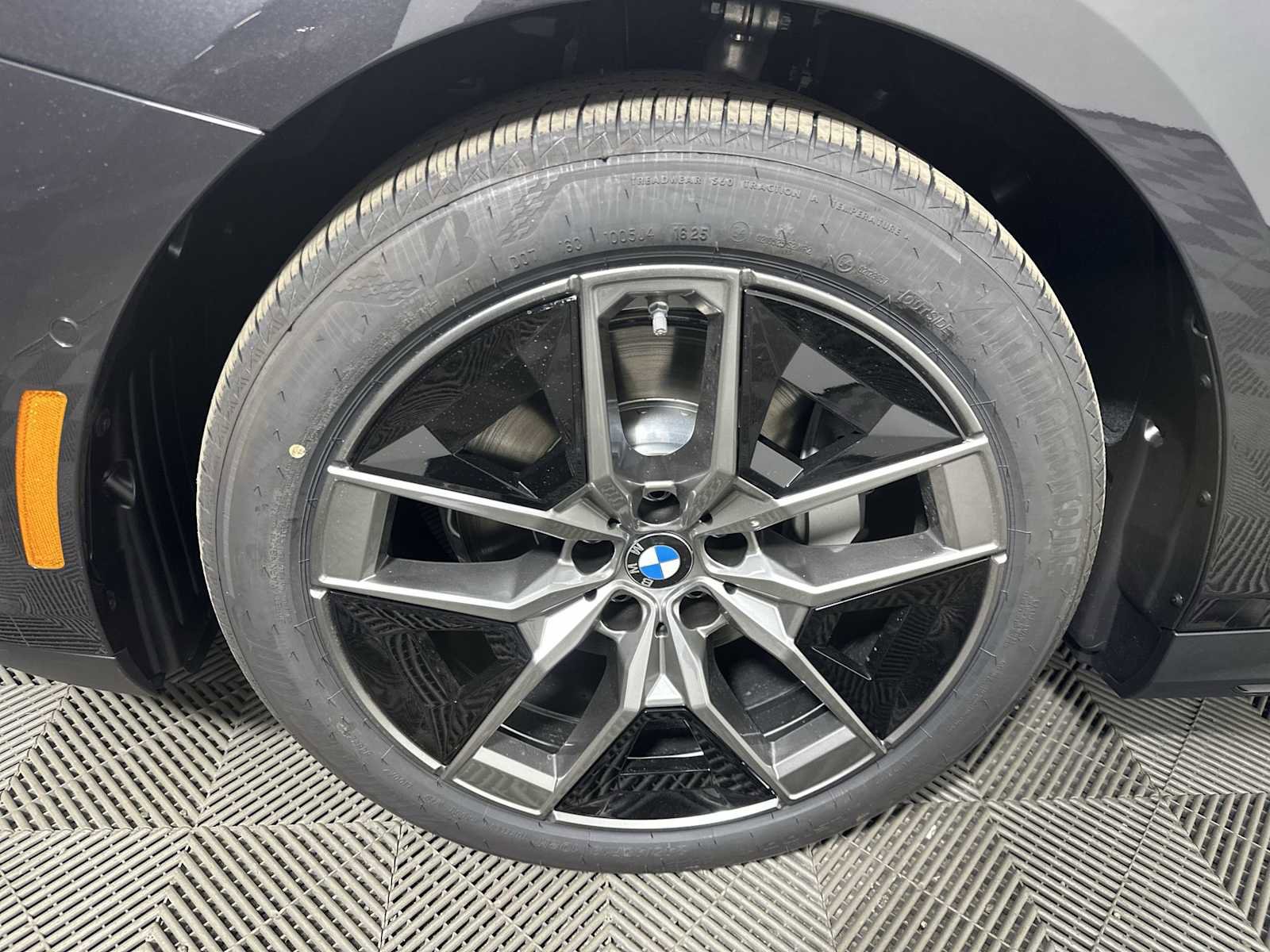 New 2026 BMW 530i xDrive w/ Premium Package image 10