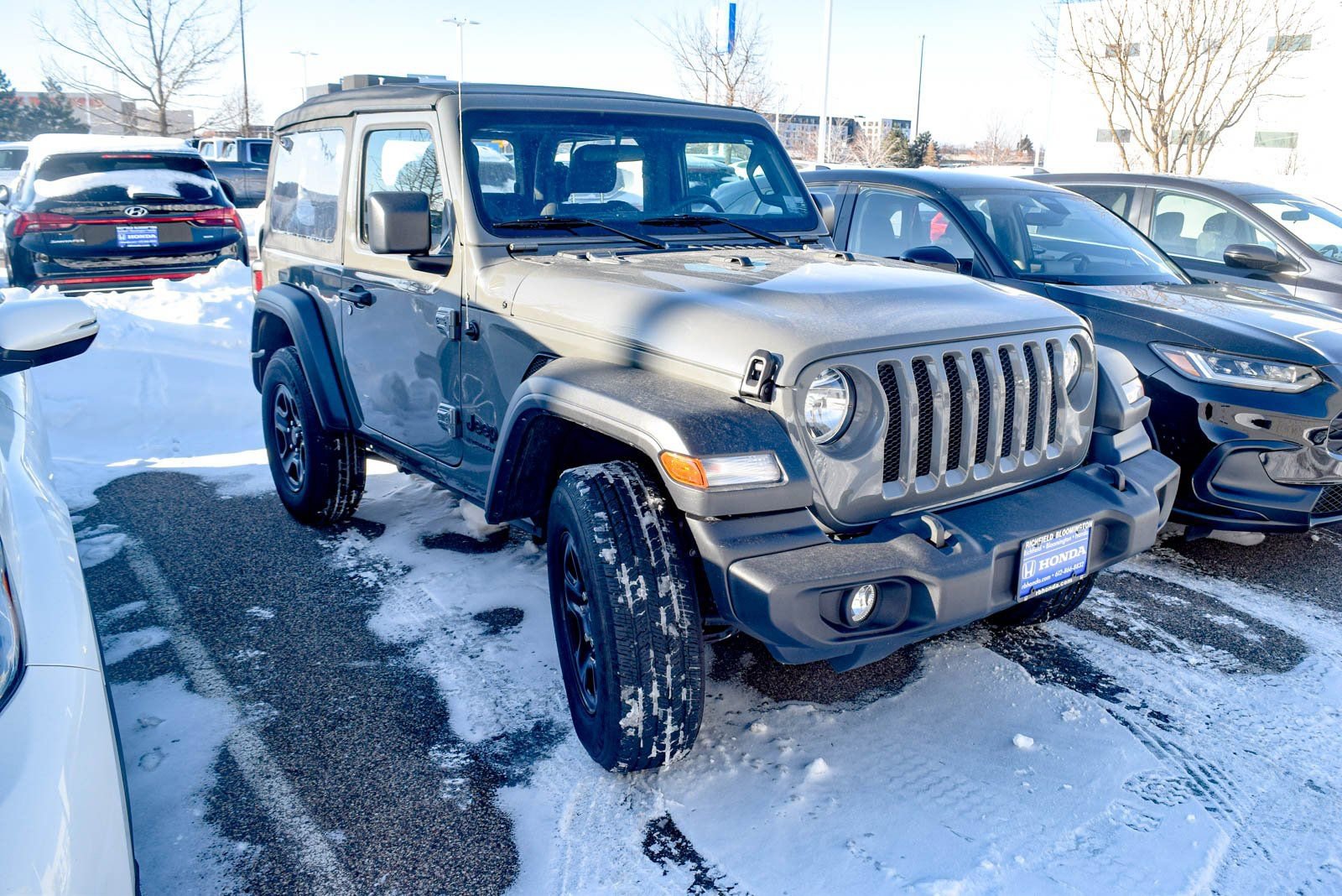 Used 2023 Jeep Wrangler Sport image 3