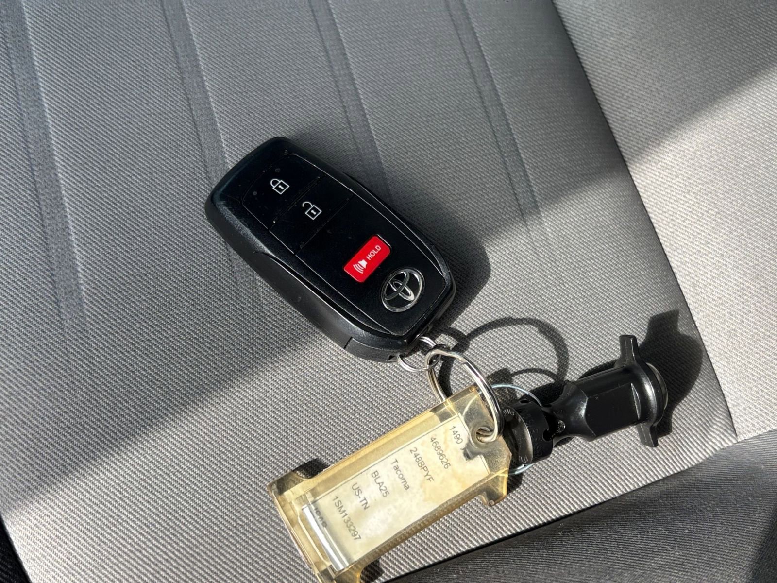 Used 2025 Toyota Tacoma TRD Off-Road image 21