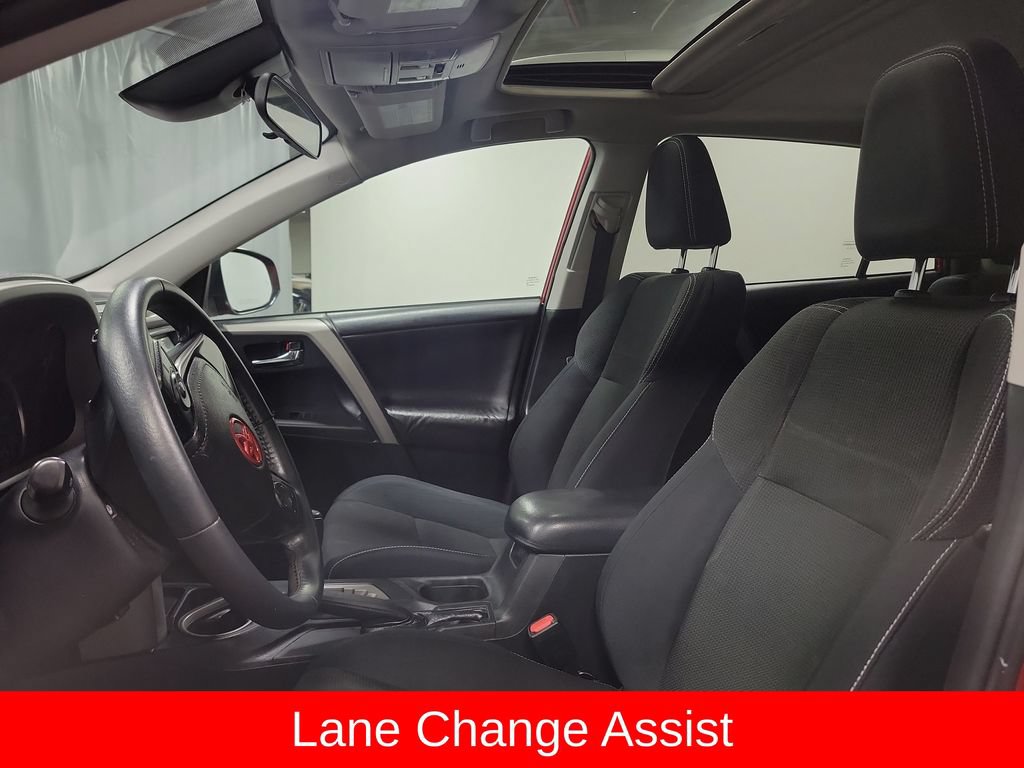 Used 2016 Toyota RAV4 XLE w/ Convenience Package AWD/4WD image 14