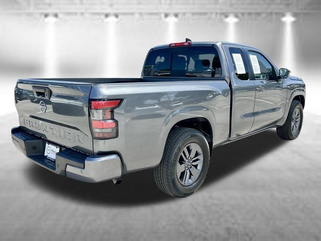 Certified 2025 Nissan Frontier SV RWD image 6