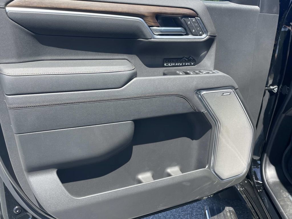 New 2026 Chevrolet Silverado 1500 High Country AWD/4WD image 15