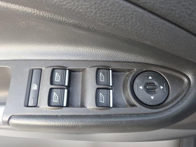 Used 2019 Ford Escape Titanium AWD/4WD image 17