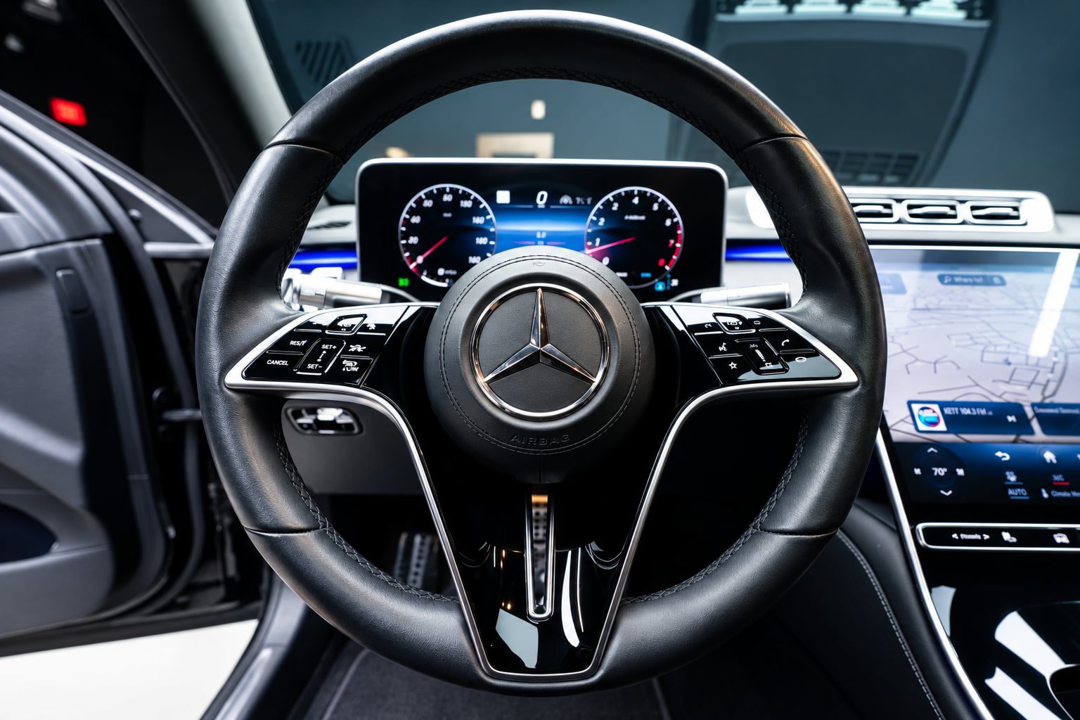 Used 2023 Mercedes-Benz S 500 4MATIC w/ AMG Line image 29