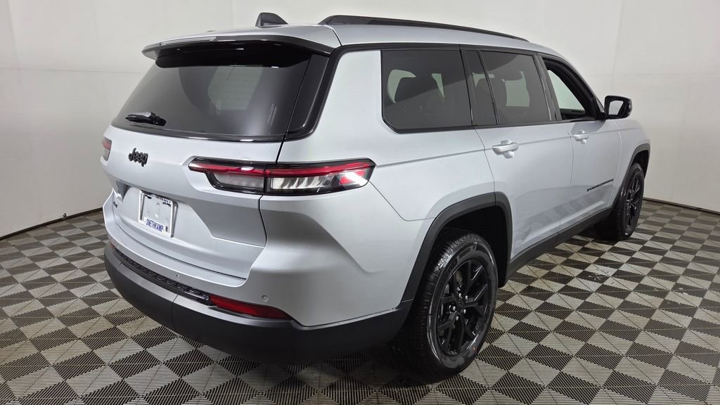 New 2025 Jeep Grand Cherokee L Altitude image 7