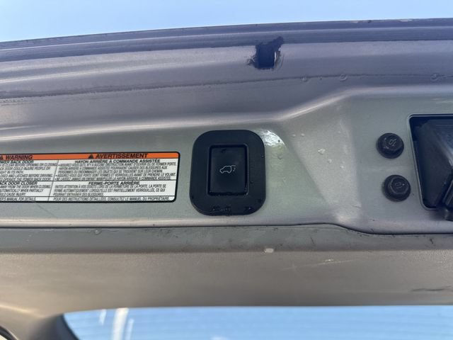 Used 2017 Toyota Sienna SE Premium FWD image 14