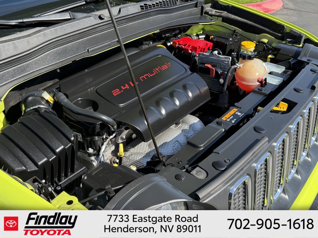 Used 2018 Jeep Renegade Latitude AWD/4WD image 30
