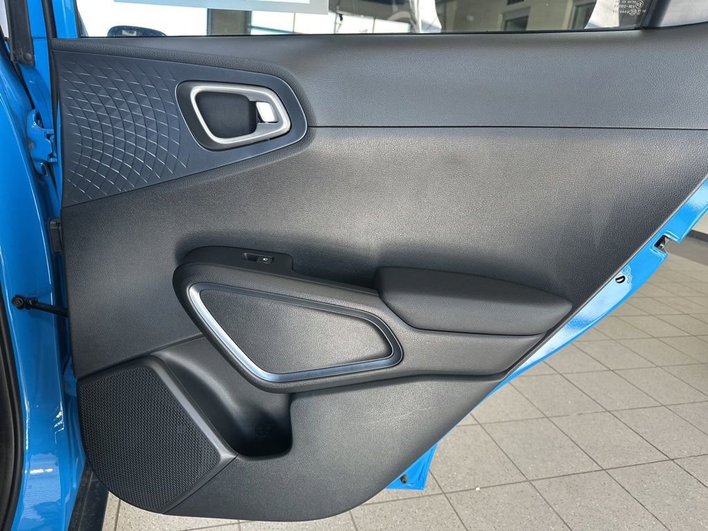Used 2025 Kia Soul EX FWD image 29