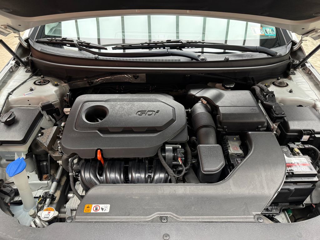 Used 2015 Hyundai Sonata Sport w/ Option Group 03 FWD image 26