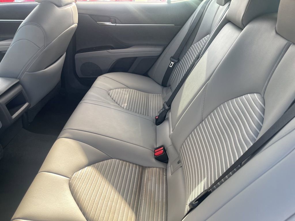 Used 2019 Toyota Camry SE image 24