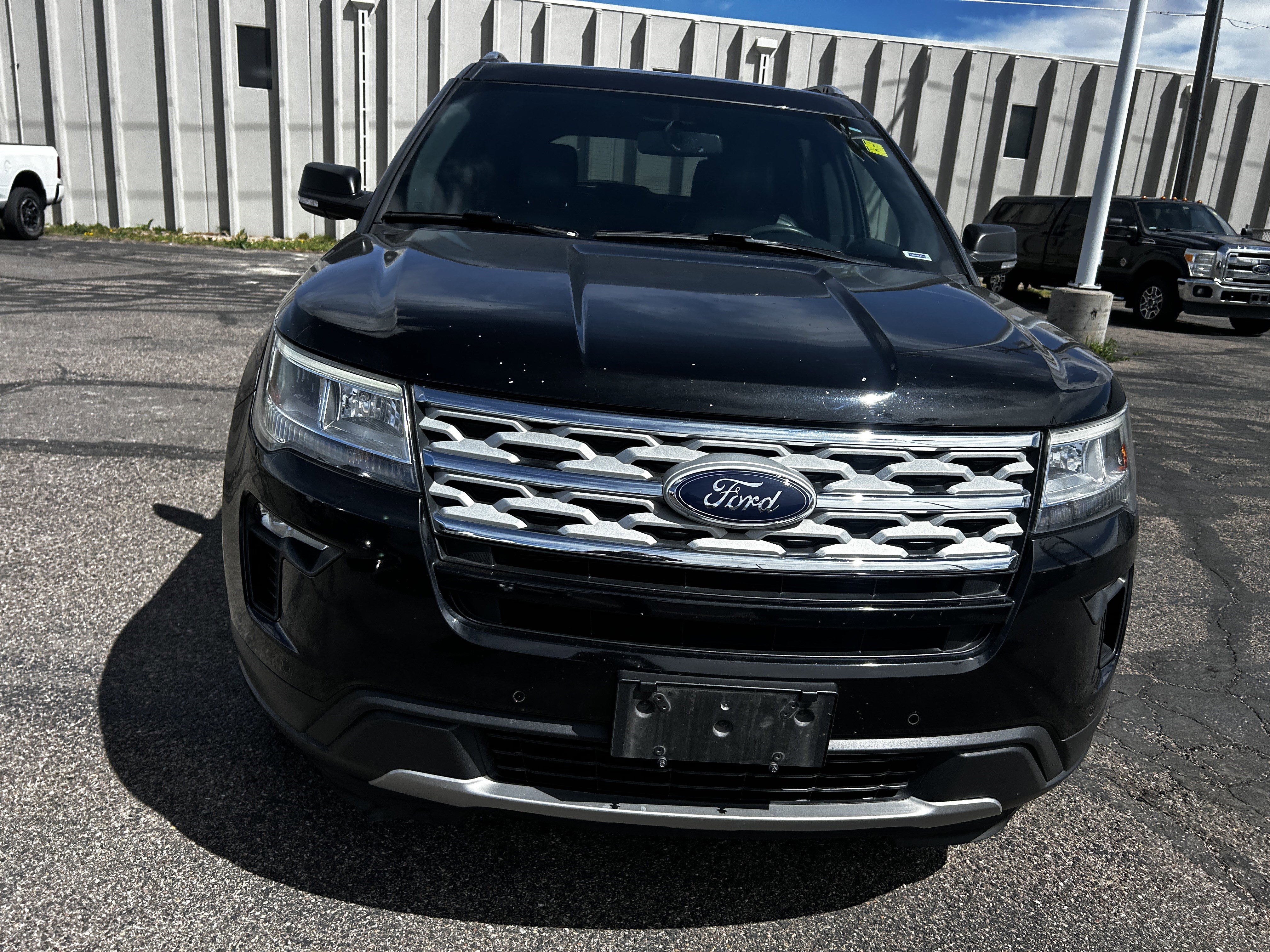 Used 2019 Ford Explorer XLT w/ Equipment Group 202A AWD/4WD image 8