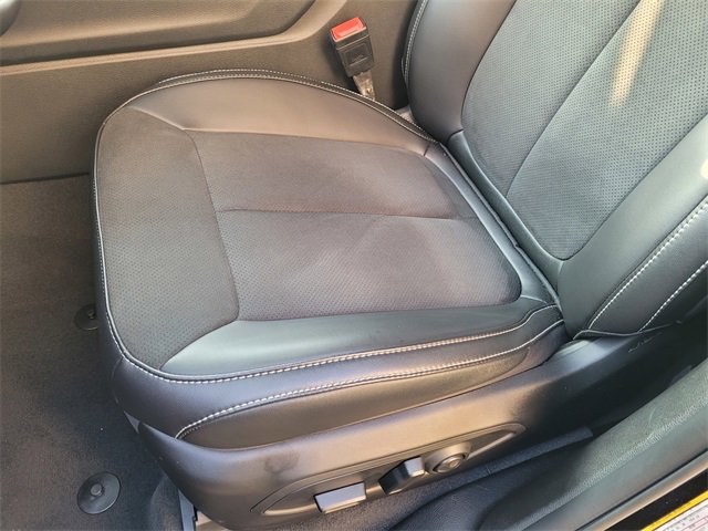 Used 2025 Jeep Grand Cherokee Altitude image 12