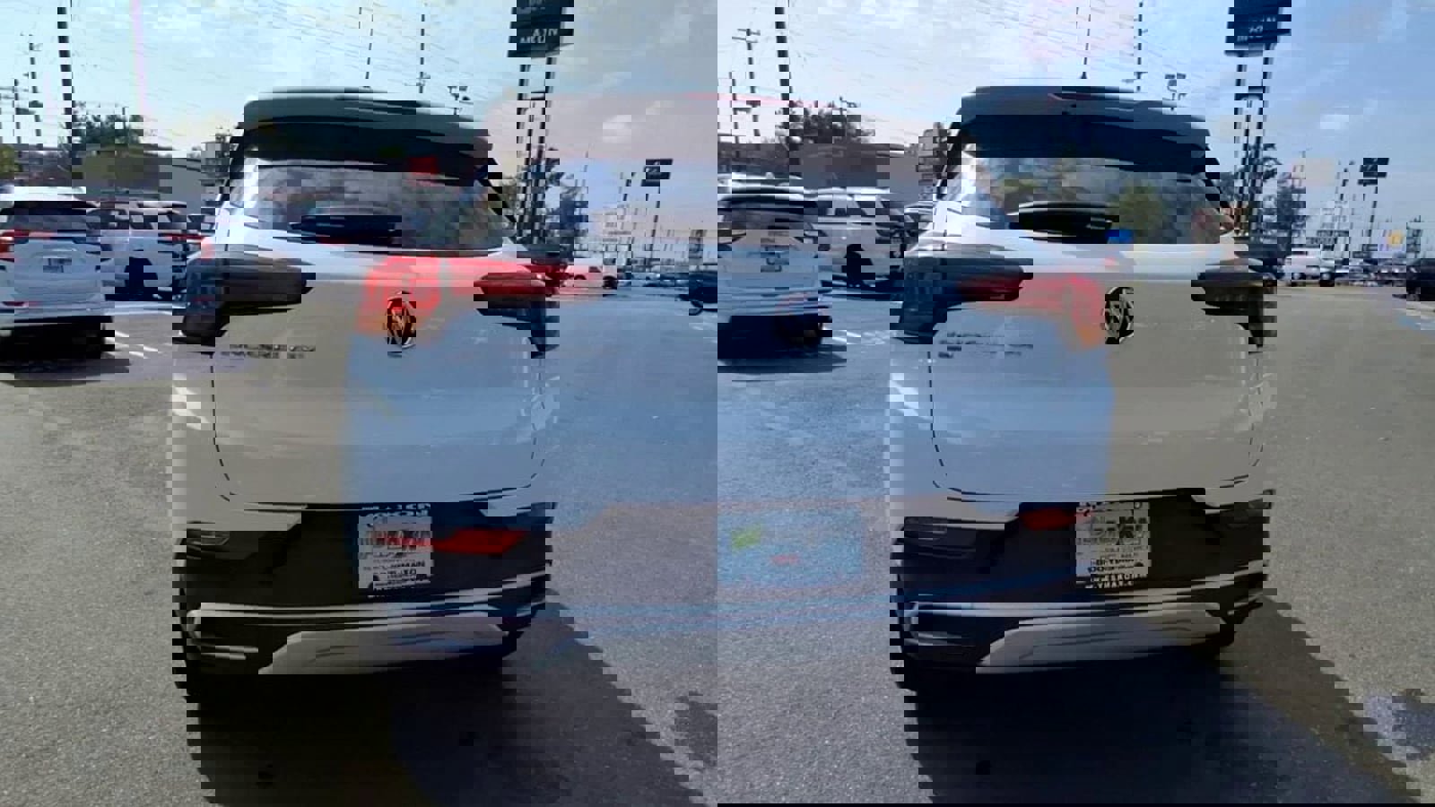 Used 2023 Buick Encore GX Preferred w/ Cold Weather Comfort Package image 3