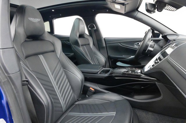 Used 2023 Aston Martin DBX 707 image 4