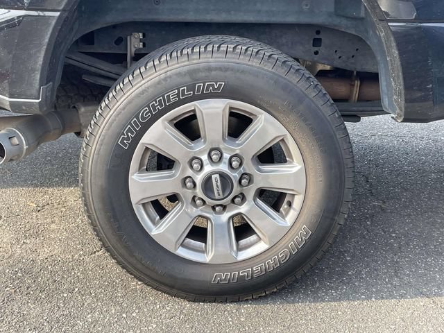 Certified 2017 Ford F250 Platinum w/ Platinum Ultimate Package AWD/4WD image 6