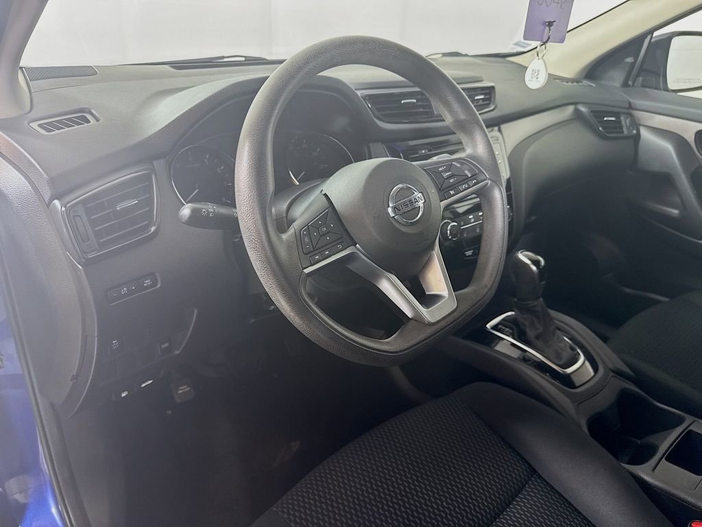 Used 2018 Nissan Rogue Sport S w/ S Appearance Package FWD image 9
