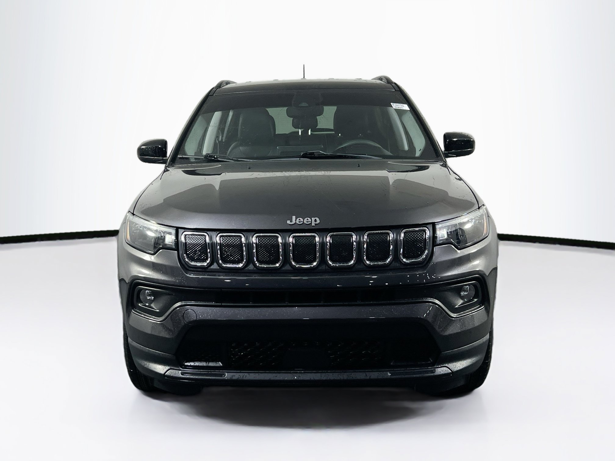 Used 2022 Jeep Compass Latitude AWD/4WD image 2