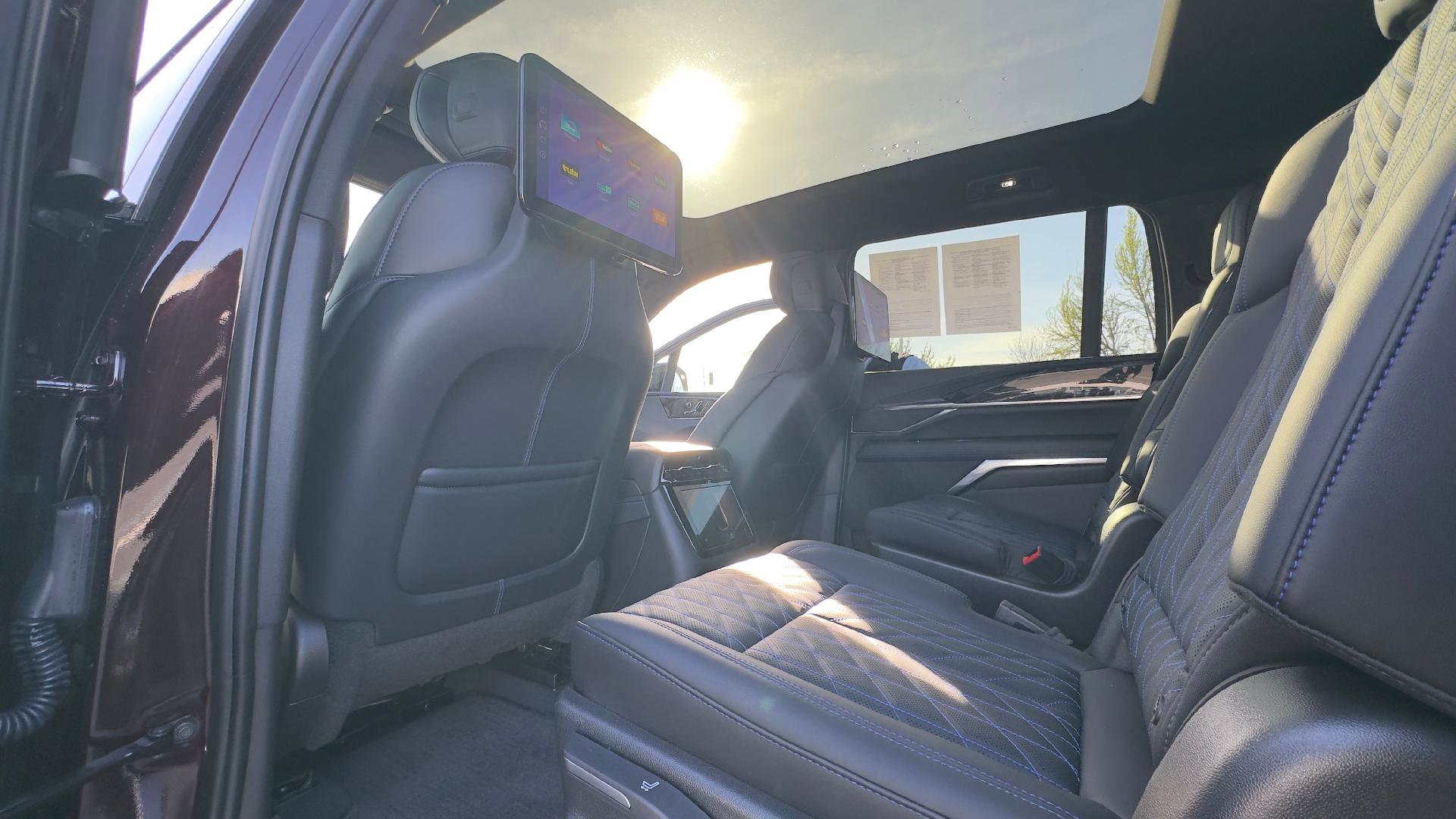 Used 2026 Cadillac Escalade IQL Sport 1 image 7