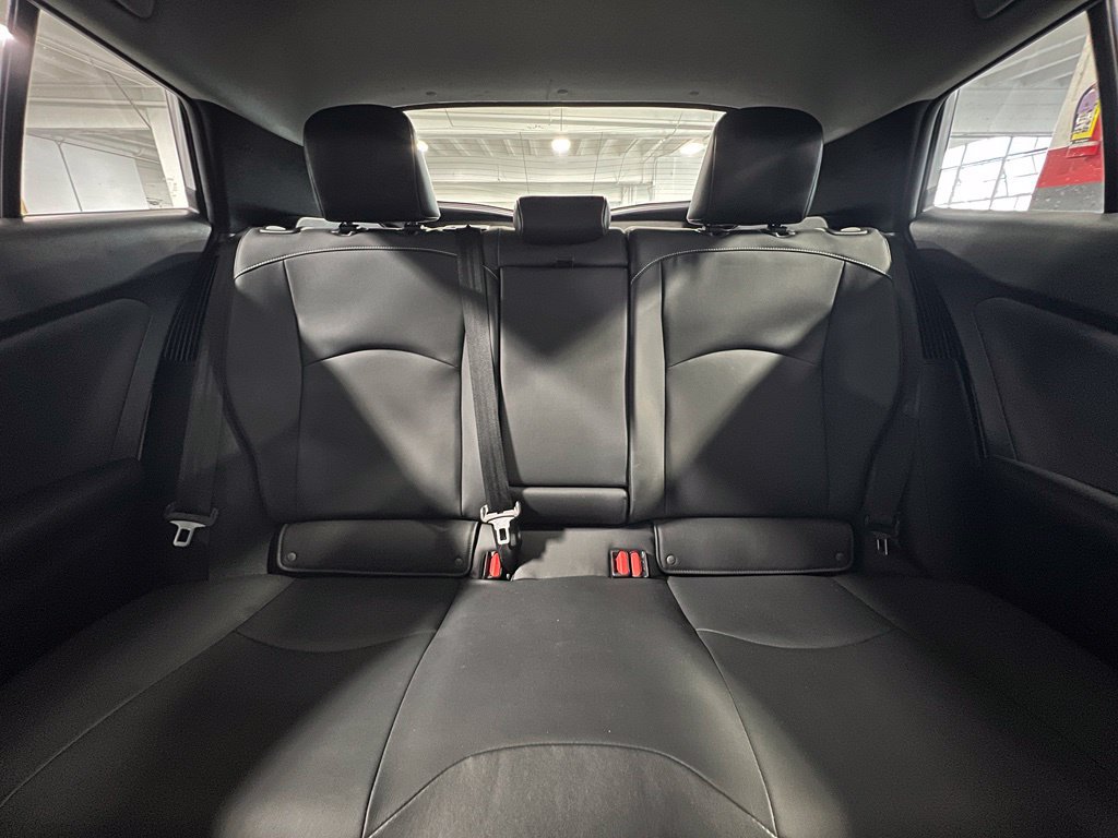 Certified 2021 Toyota Prius Prime XLE FWD image 17