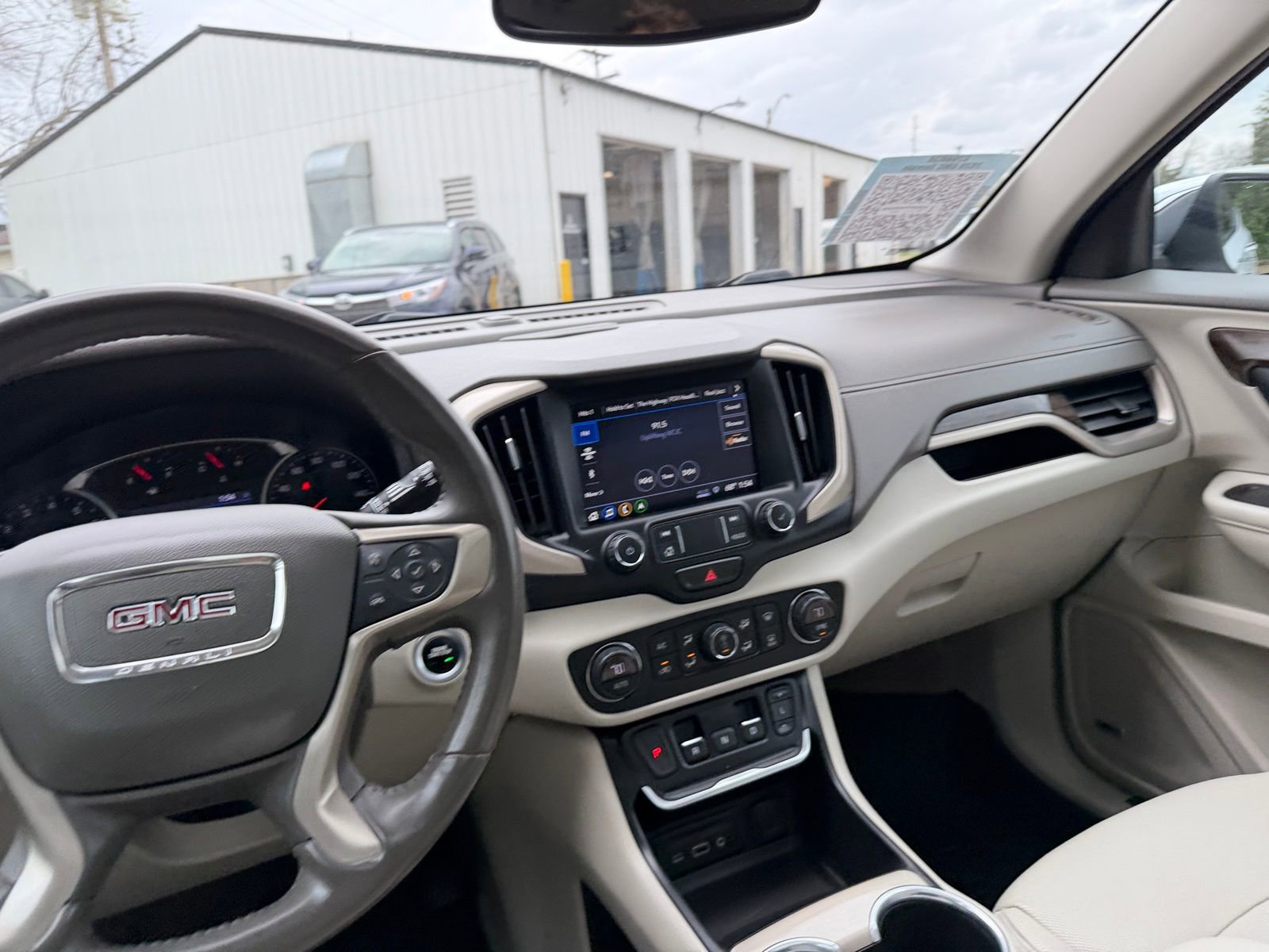 Used 2020 GMC Terrain Denali w/ Denali Premium Package image 15
