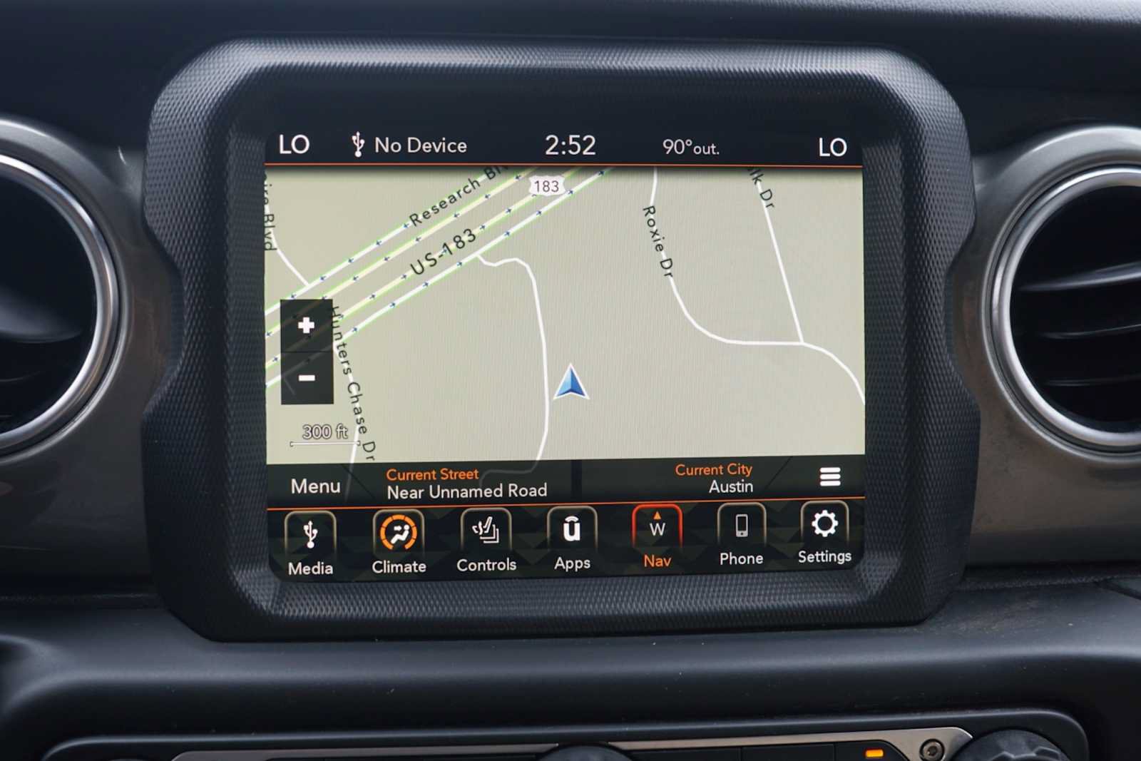 Used 2022 Jeep Wrangler Unlimited Sahara w/ LED Lighting Group AWD/4WD image 11