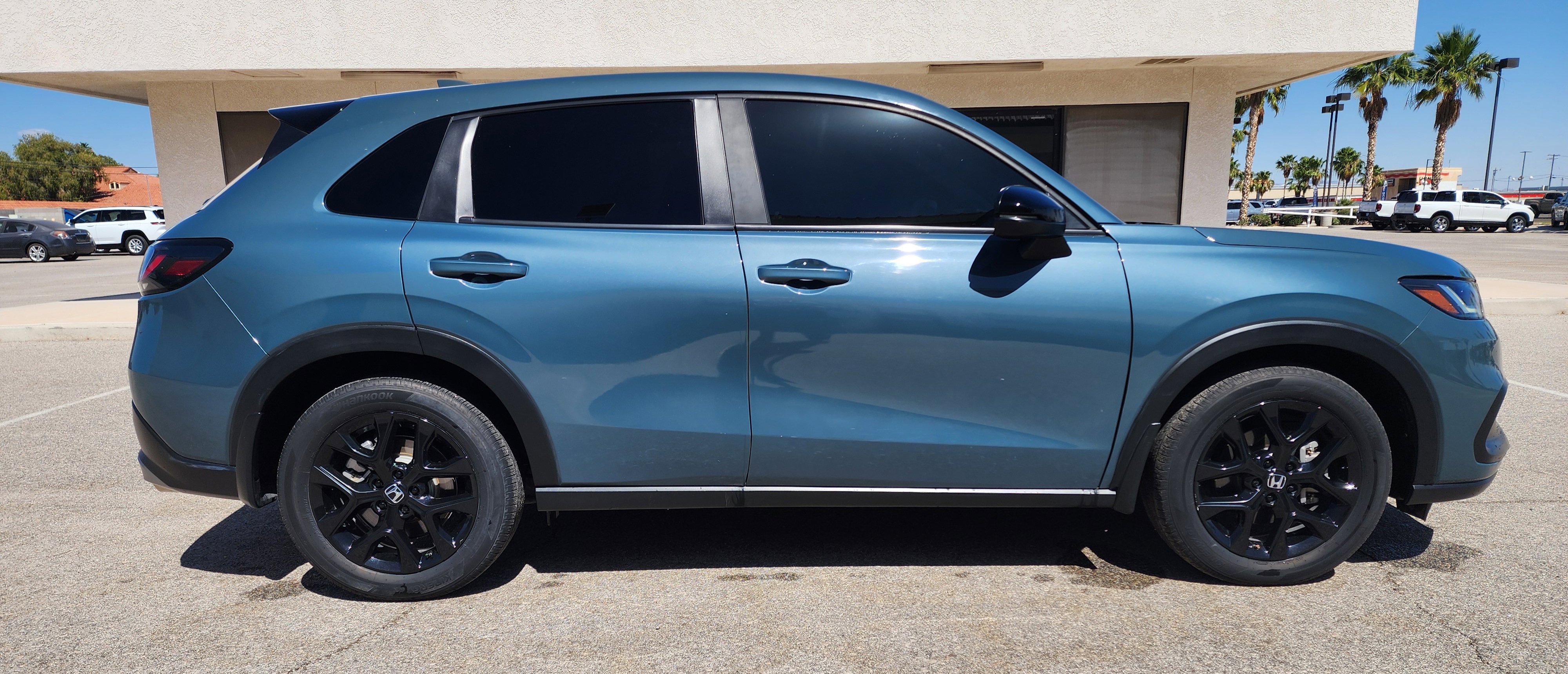 Used 2023 Honda HR-V Sport image 4