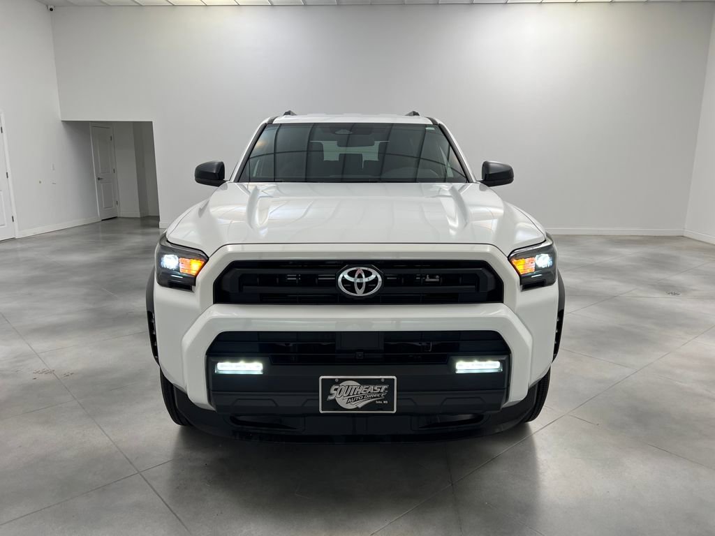 Used 2025 Toyota 4Runner SR5 image 2