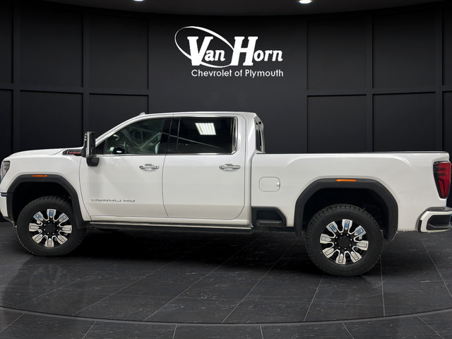 Used 2024 GMC Sierra 2500 Denali w/ Denali Reserve Package AWD/4WD image 4
