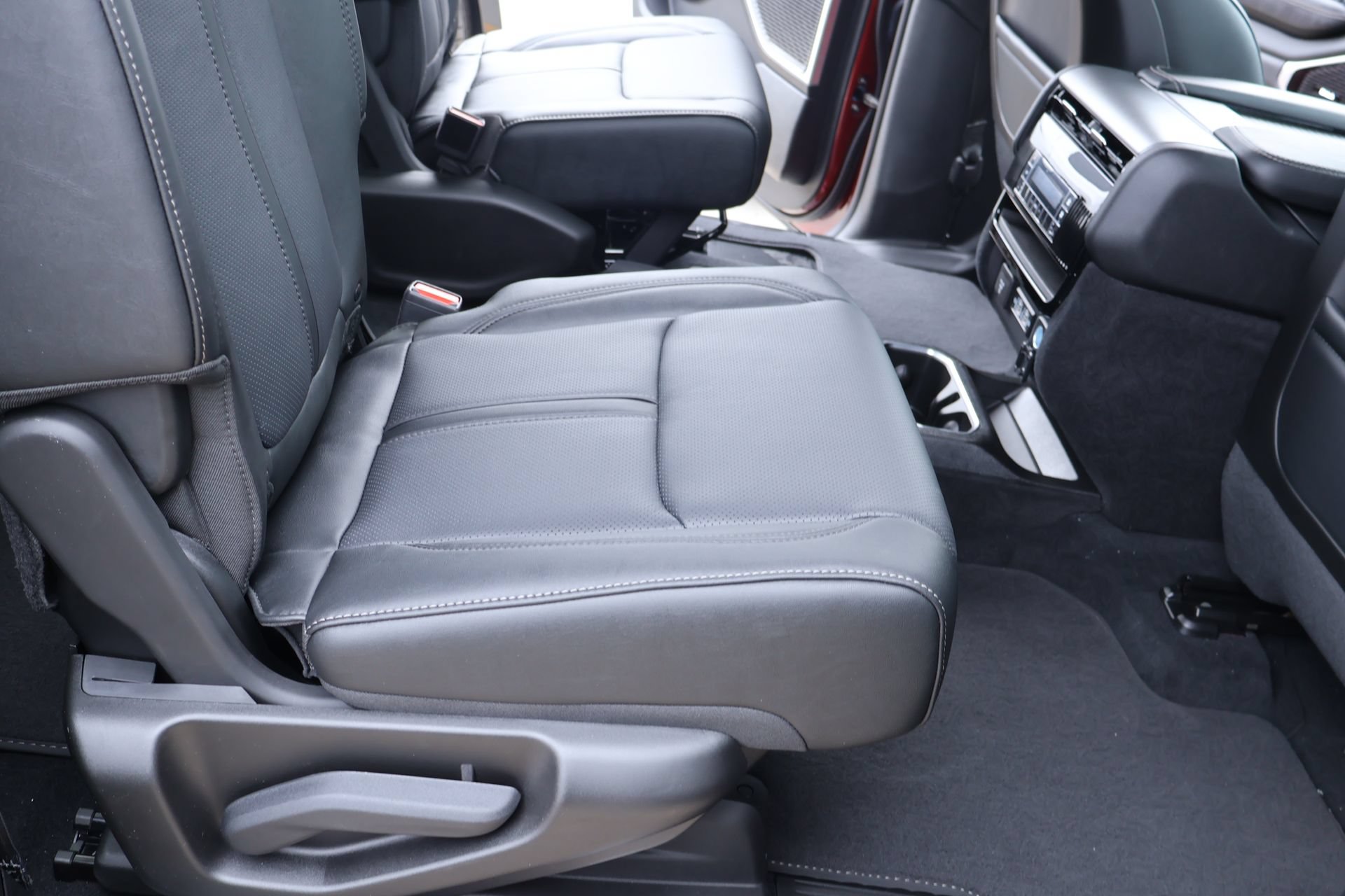 New 2026 Jeep Grand Wagoneer Limited AWD/4WD image 16