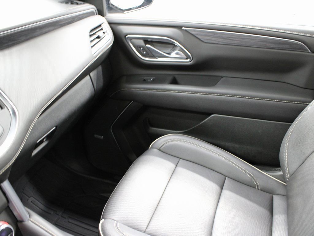 Used 2023 GMC Yukon SLT w/ Max Trailering Package image 24