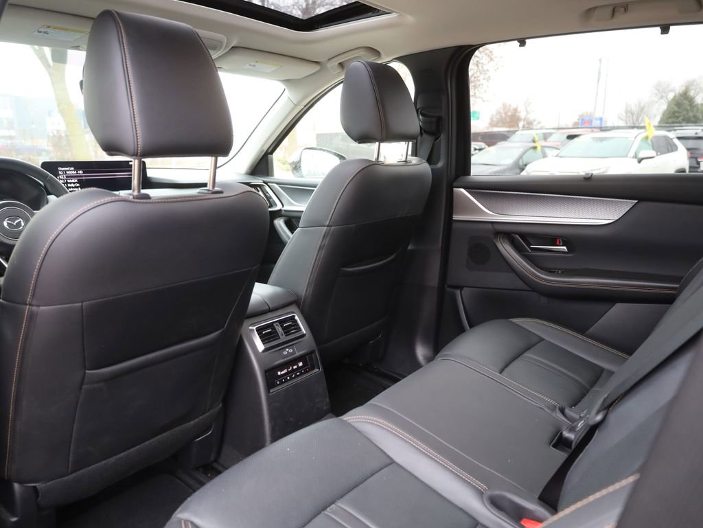 Used 2025 MAZDA CX-70 3.3 Turbo w/ Preferred Package image 30