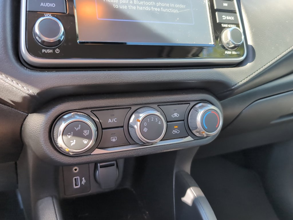 Used 2025 Nissan Versa S w/ Trunk Package FWD image 18