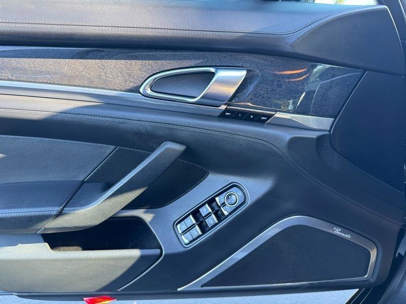 Used 2010 Porsche Panamera 4S image 19