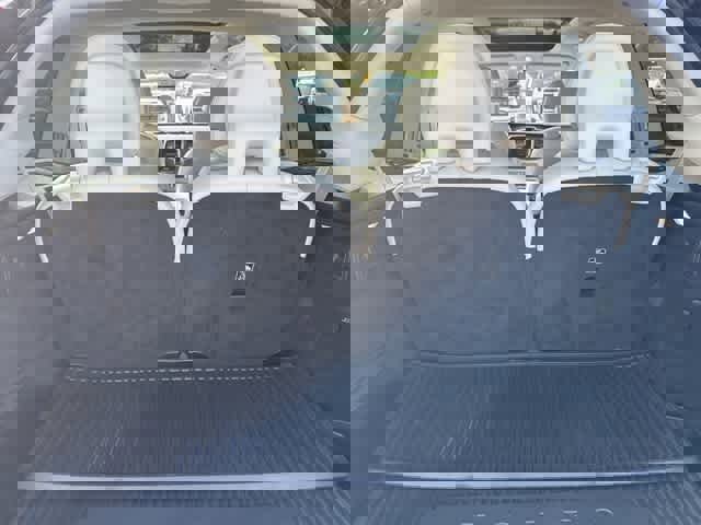 Used 2023 Volvo XC90 B6 Plus w/ Protection Package image 12