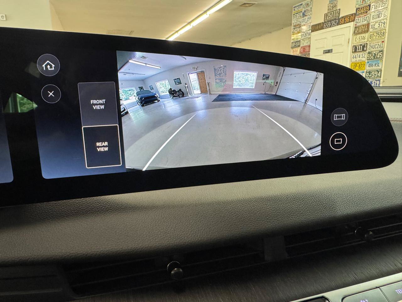 Used 2023 Lucid Air Touring AWD/4WD image 14