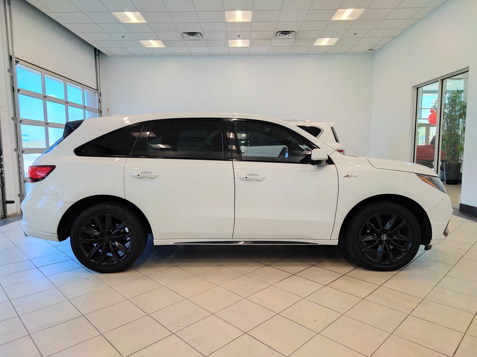Used 2020 Acura MDX A-Spec AWD/4WD image 2