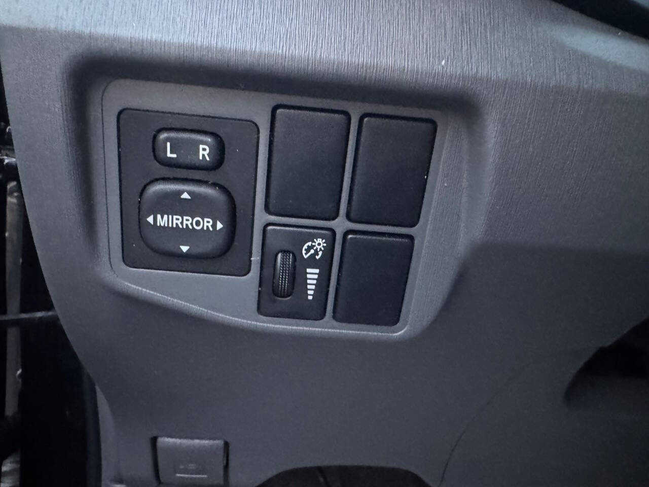 Used 2010 Toyota Prius Three image 12